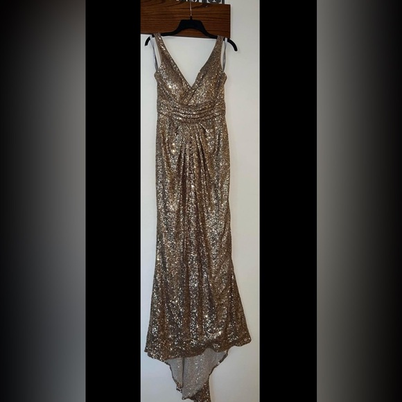 Gold sequin gown - Picture 1 of 5